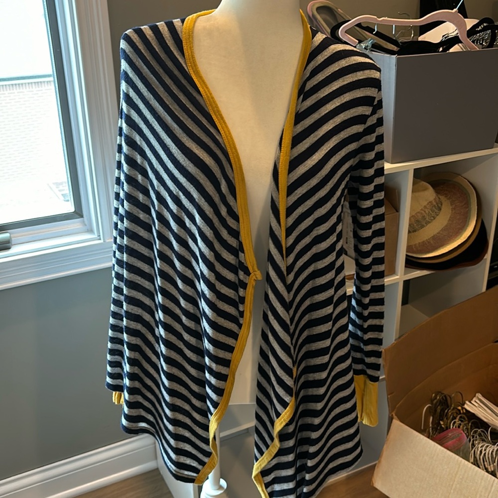 Sz S boutique style navy/mustard cardigan